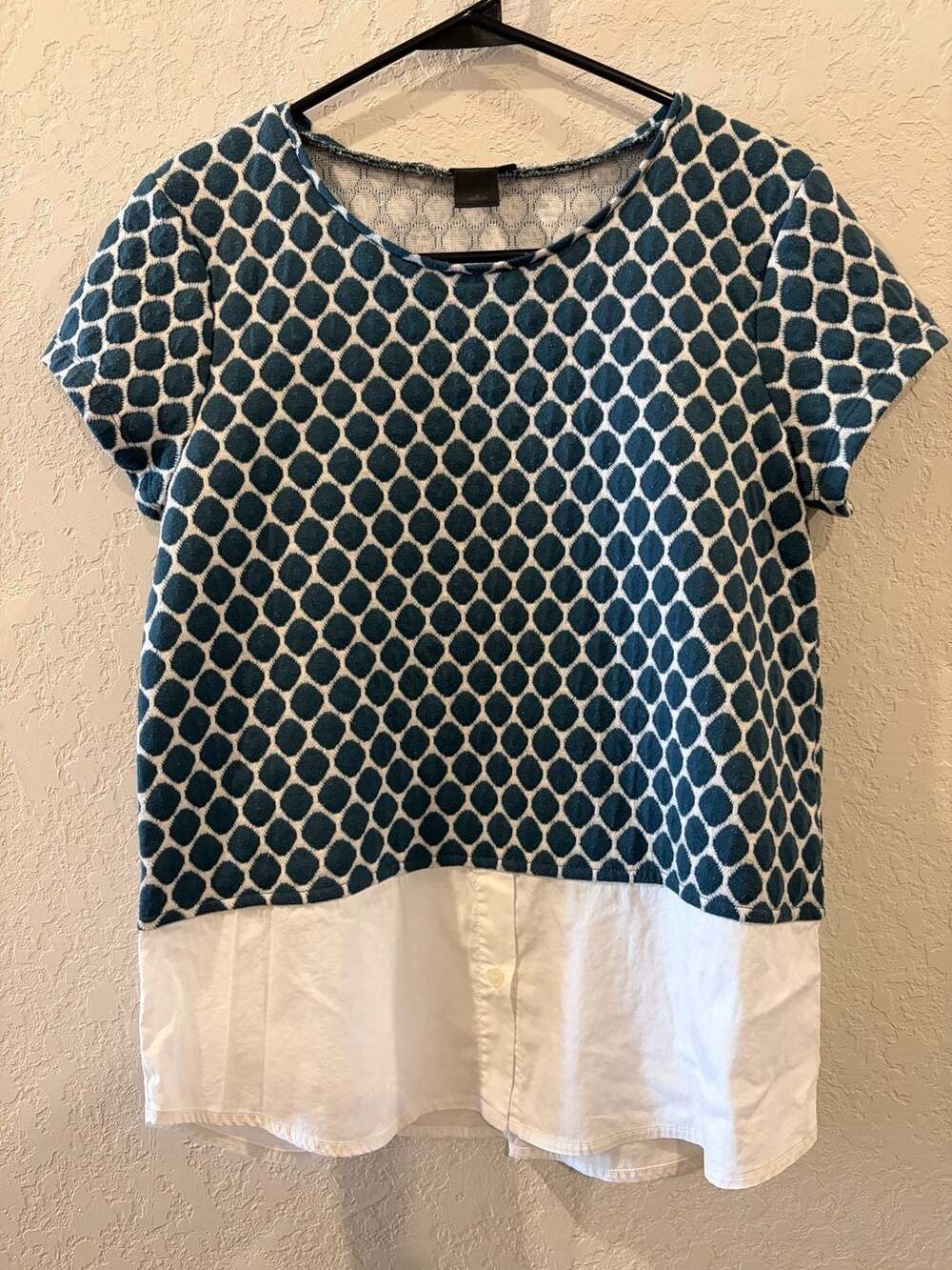 Ann Taylor Short Sleeve Layered Top with Geometric Pattern and Shirttail Hem